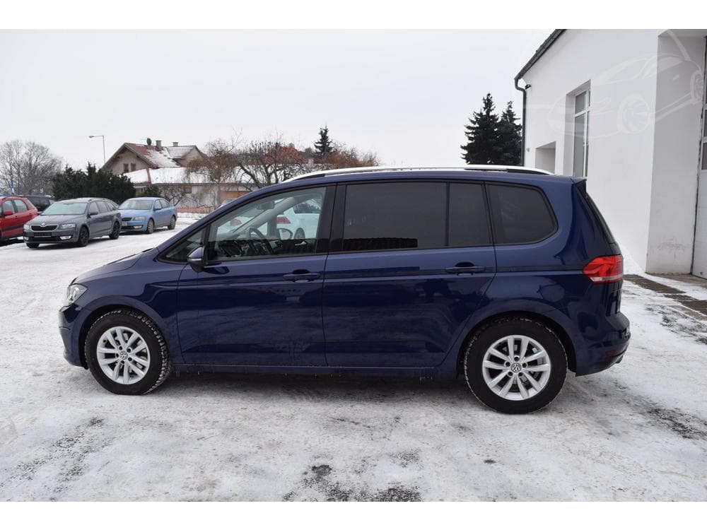 2017 Volkswagen Touran - 12