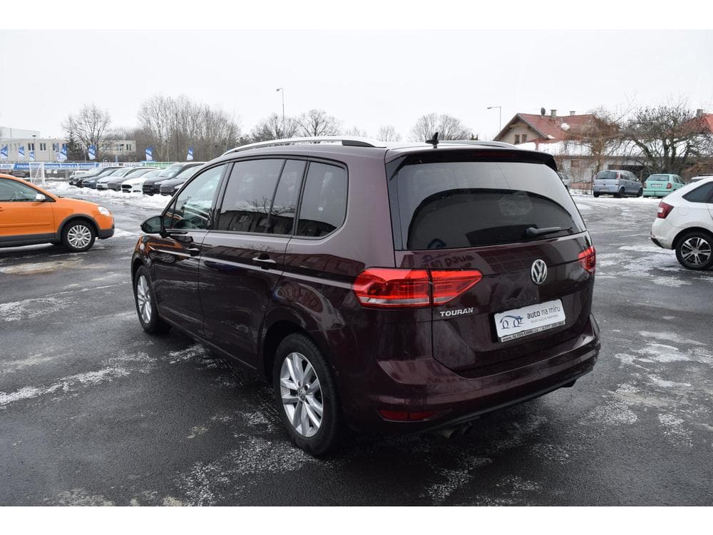 2018 Volkswagen Touran - 12