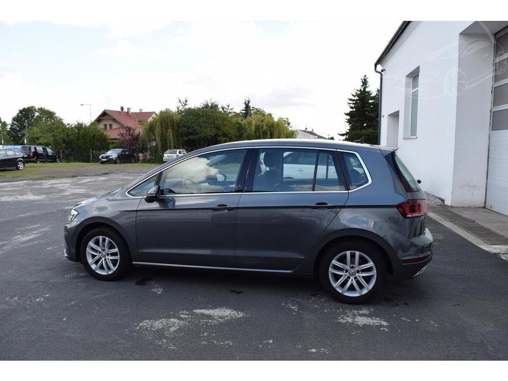 2020 Volkswagen Golf - 13