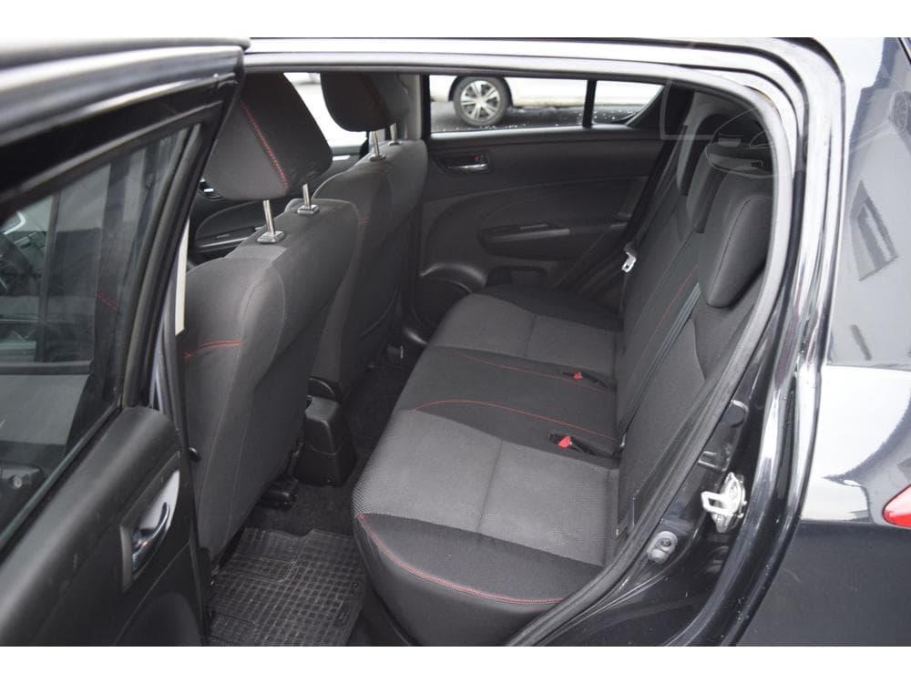 2013 Suzuki Swift - 14