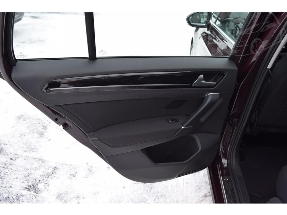 2018 Volkswagen Golf - 14