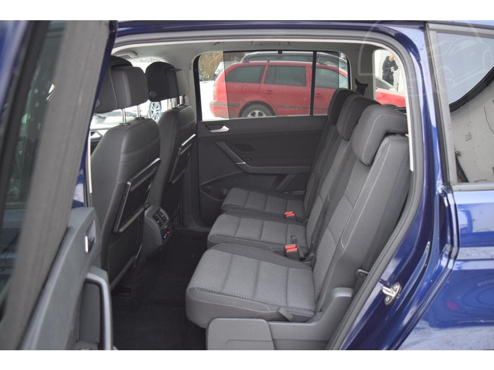 2017 Volkswagen Touran - 14