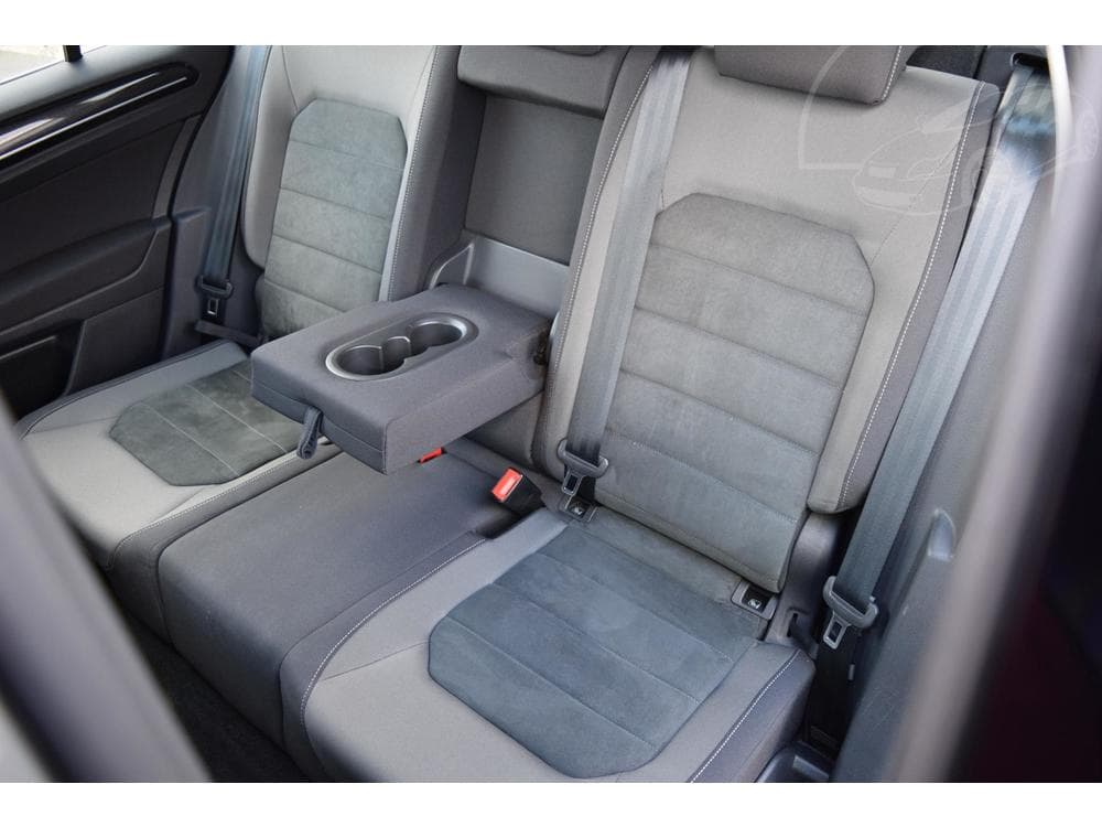 2020 Volkswagen Golf - 16