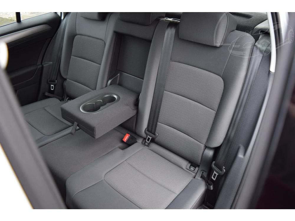 2017 Volkswagen Golf - 16