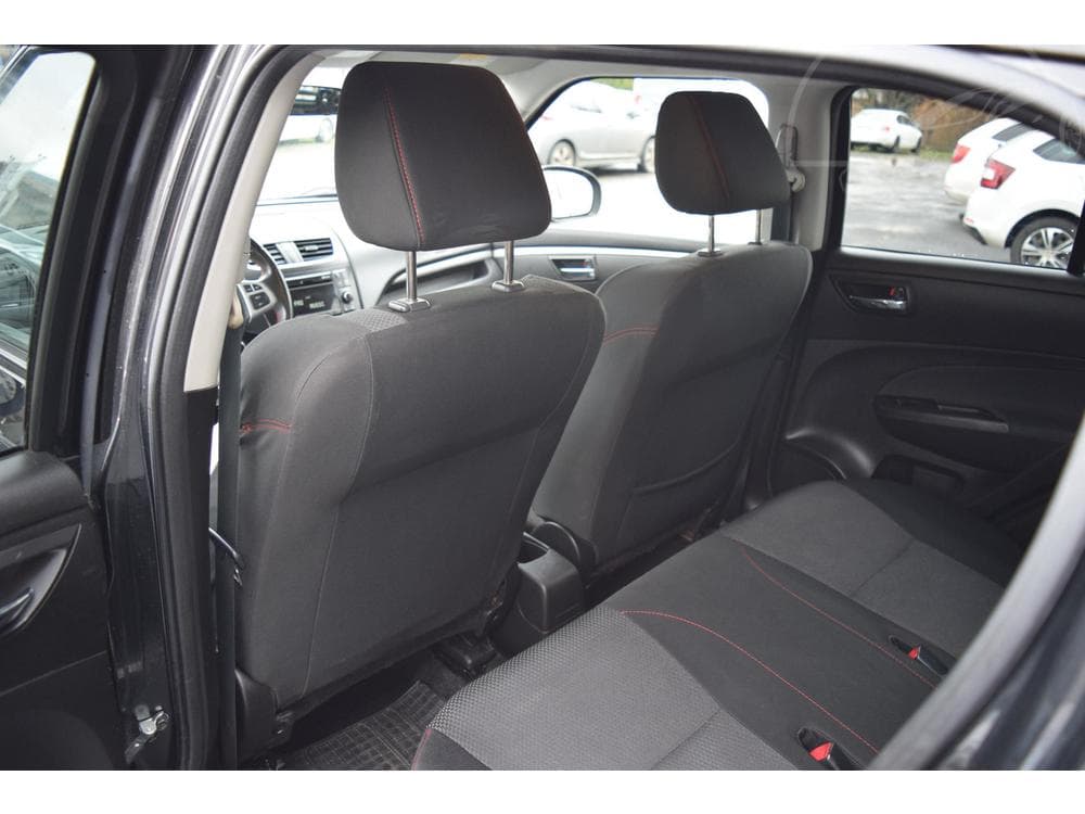 2013 Suzuki Swift - 16