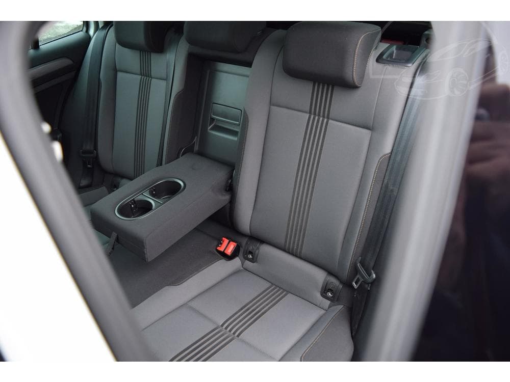 2016 Volkswagen Golf - 16