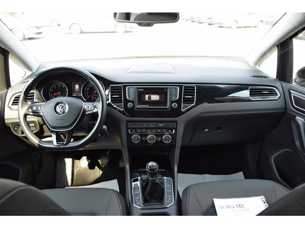2015 Volkswagen GOLF - 16