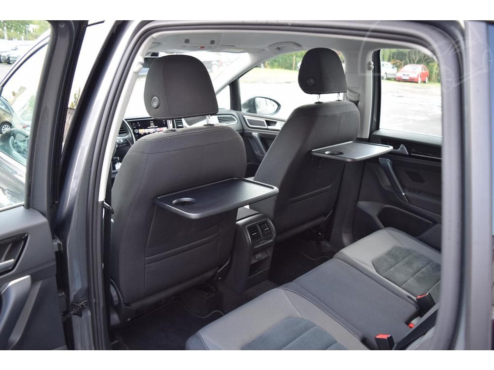 2020 Volkswagen Golf - 17