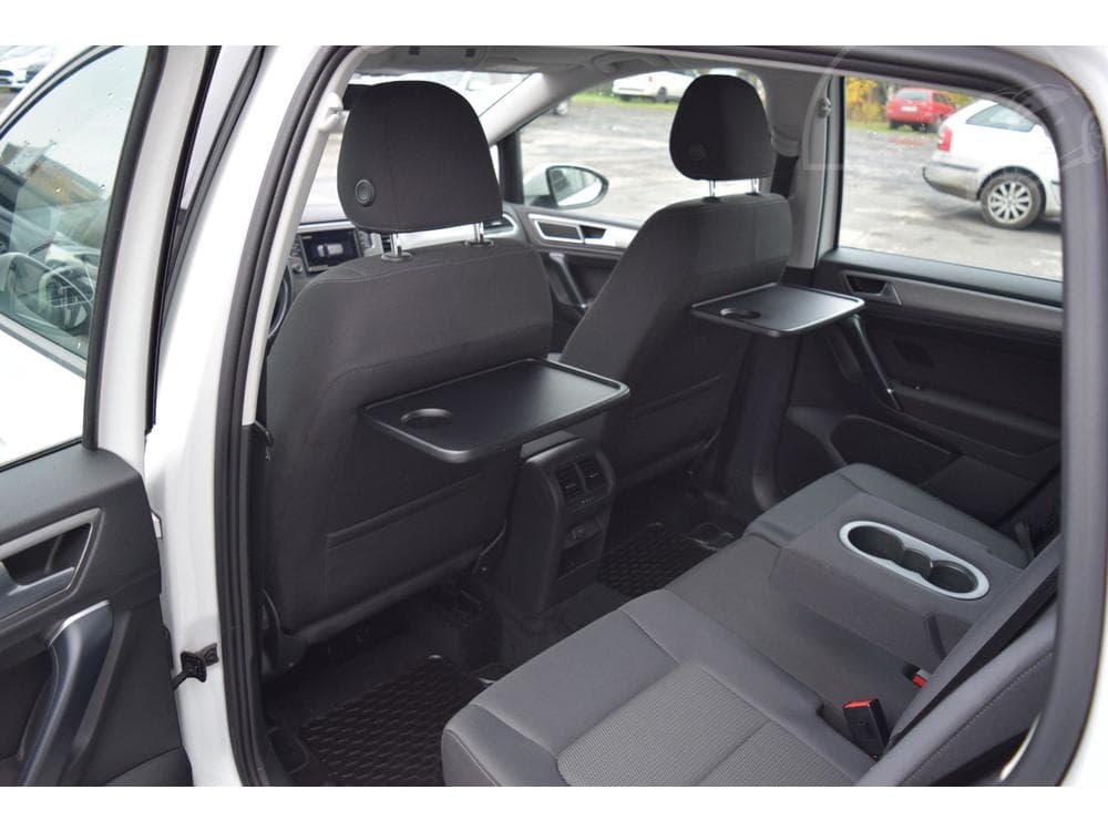 2017 Volkswagen Golf - 17