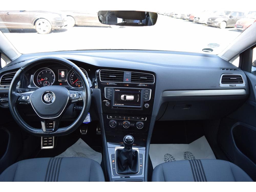 2016 Volkswagen GOLF - 49