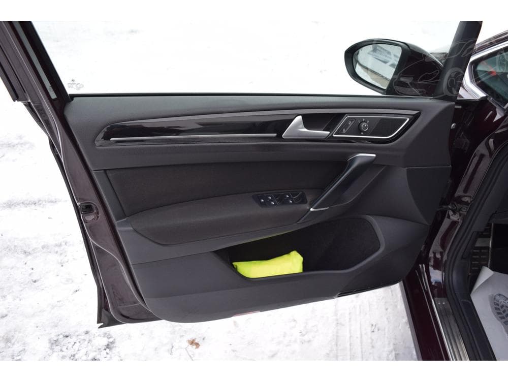 2018 Volkswagen Golf - 19