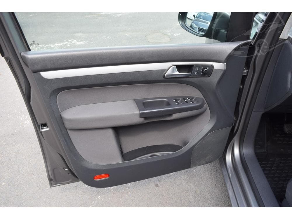 2010 Volkswagen TOURAN - 19