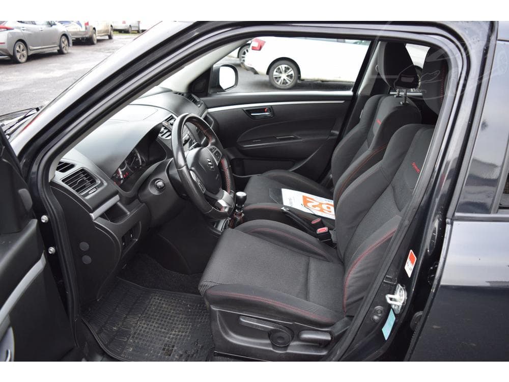 2013 Suzuki Swift - 20