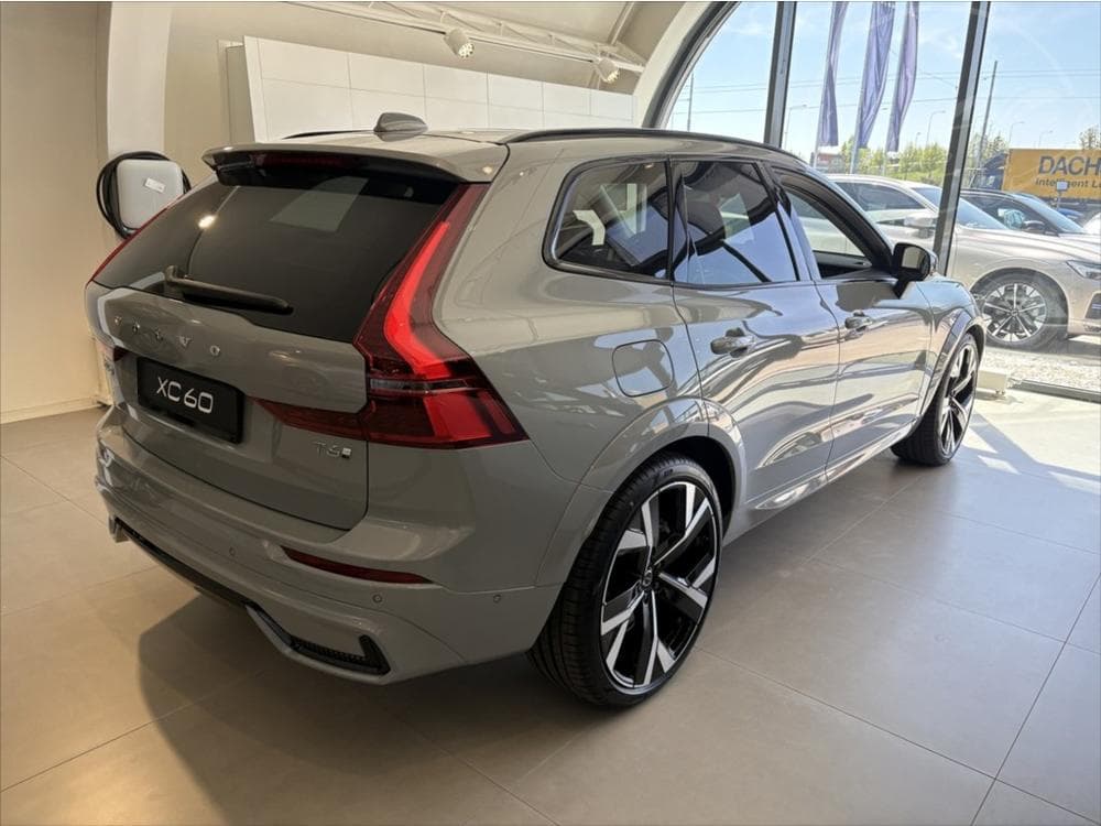 2026 Volvo XC60 - 3