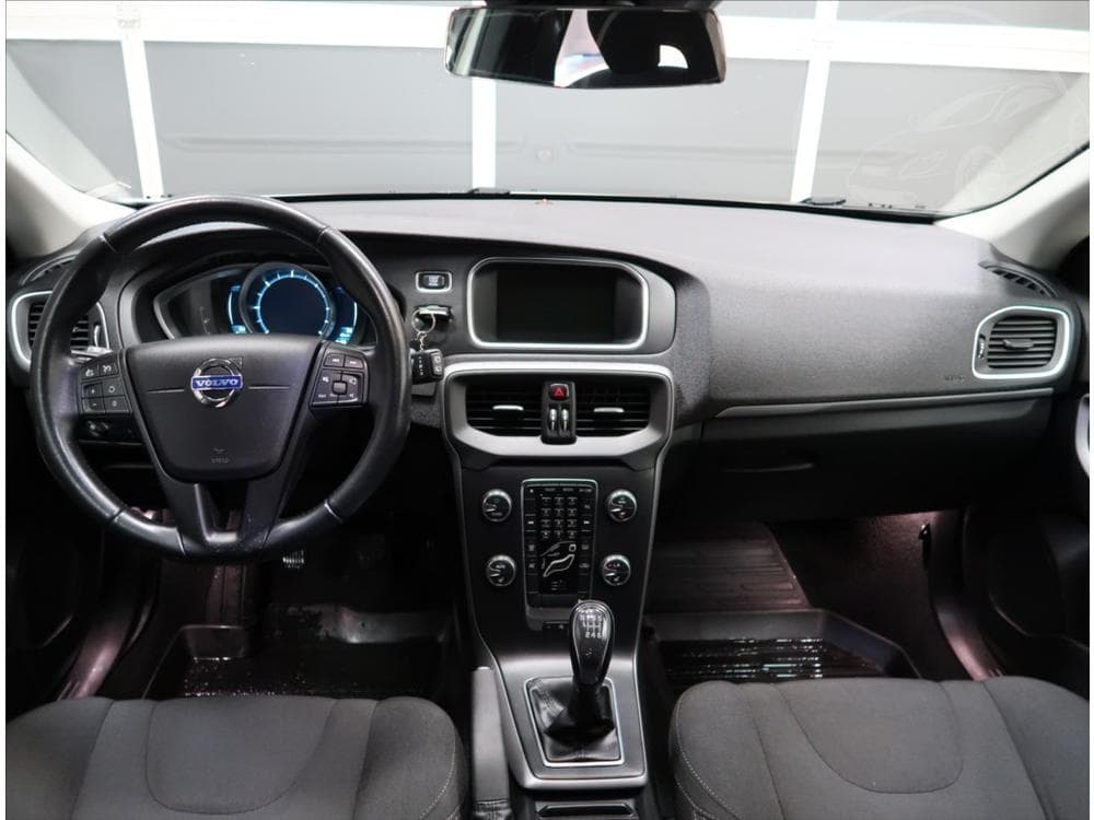 2014 Volvo V40 - 12