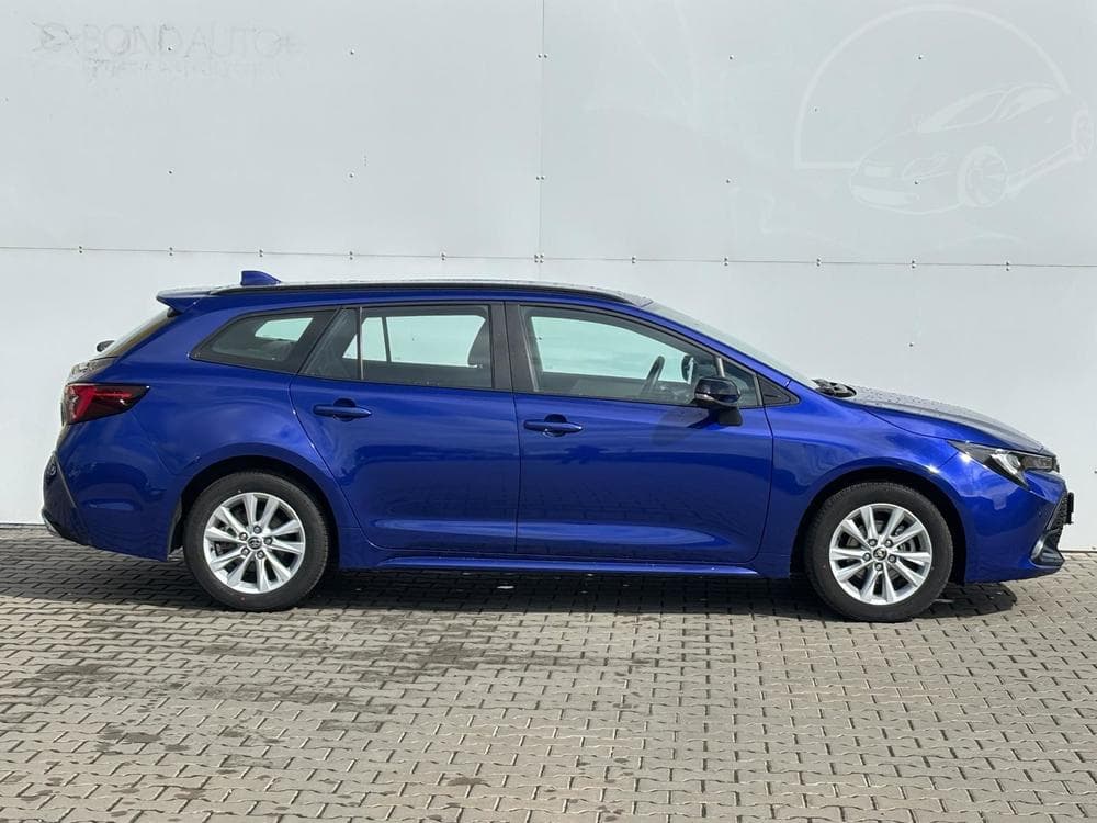 2025 Toyota COROLLA - 8