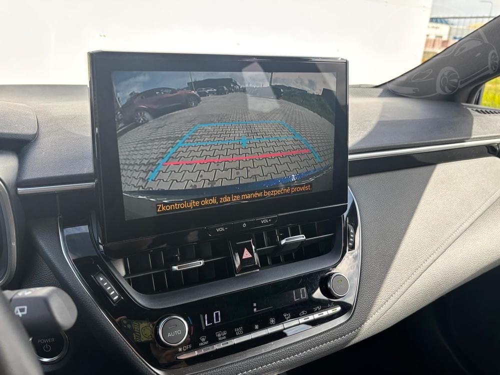 2025 Toyota COROLLA - 18