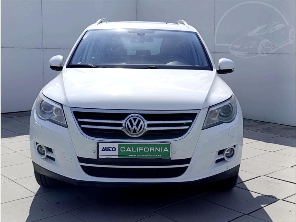 2010 Volkswagen TIGUAN - 5