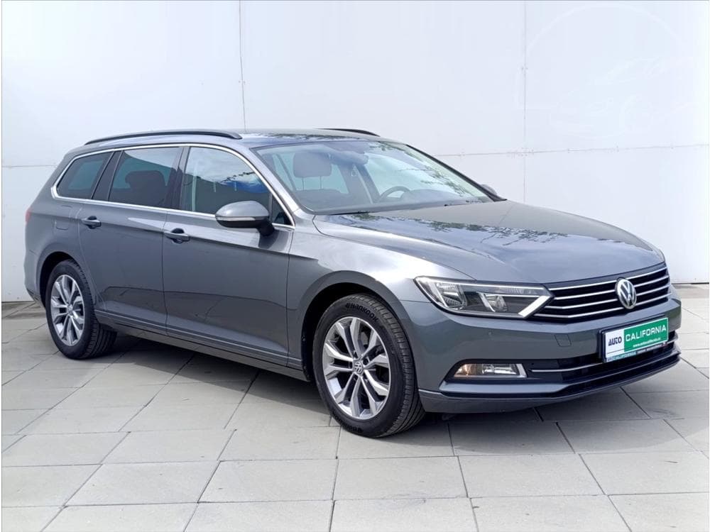 2016 Volkswagen PASSAT - 5