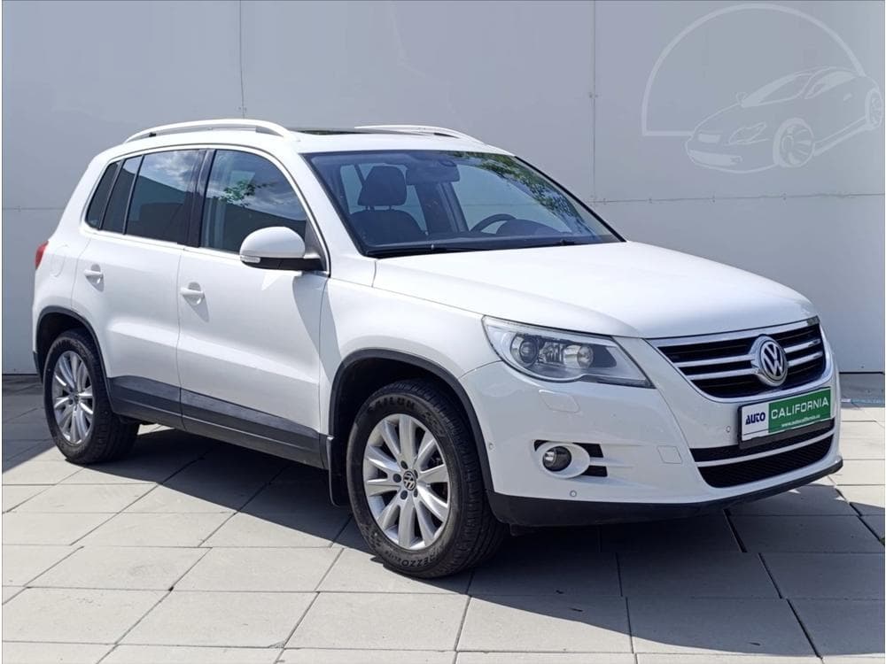 2010 Volkswagen TIGUAN - 9