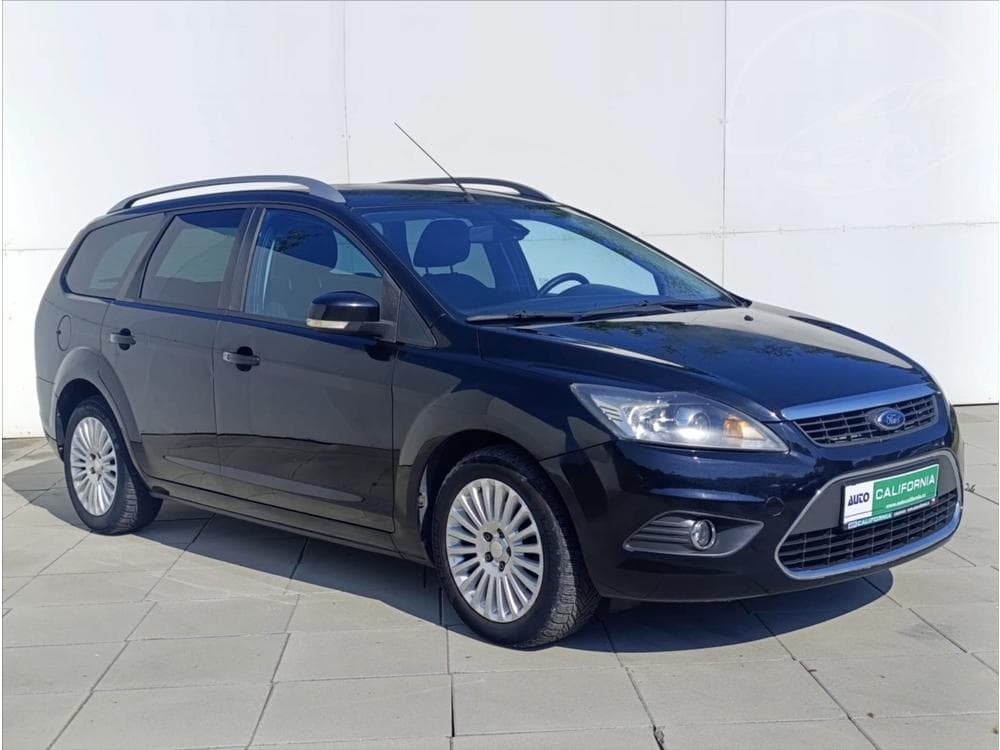 2010 Ford FOCUS - 5