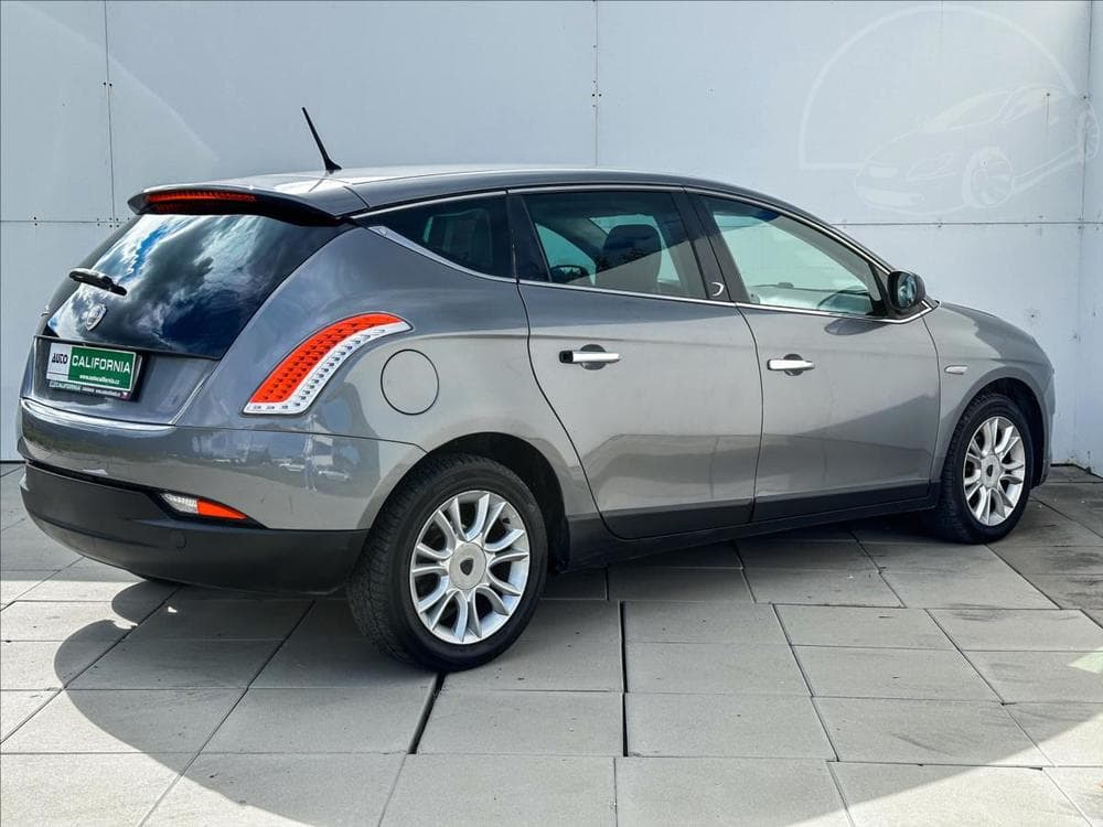 2010 Lancia DELTA - 6