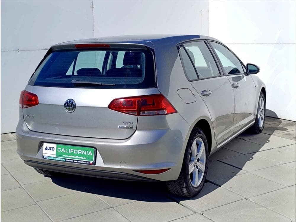 2015 Volkswagen GOLF - 13