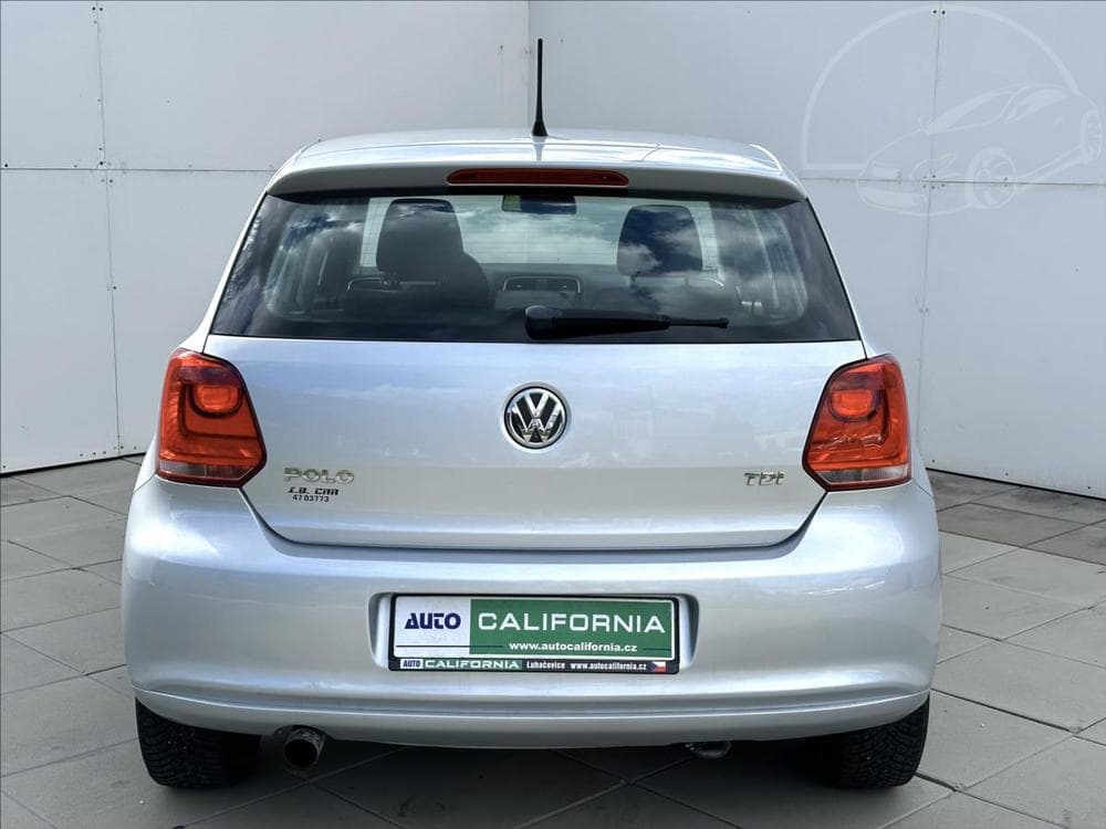2012 Volkswagen POLO - 8