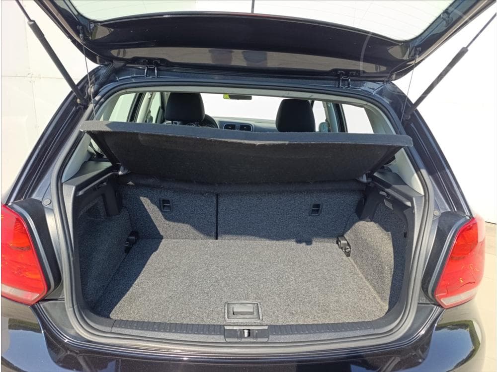 2011 Volkswagen POLO - 17