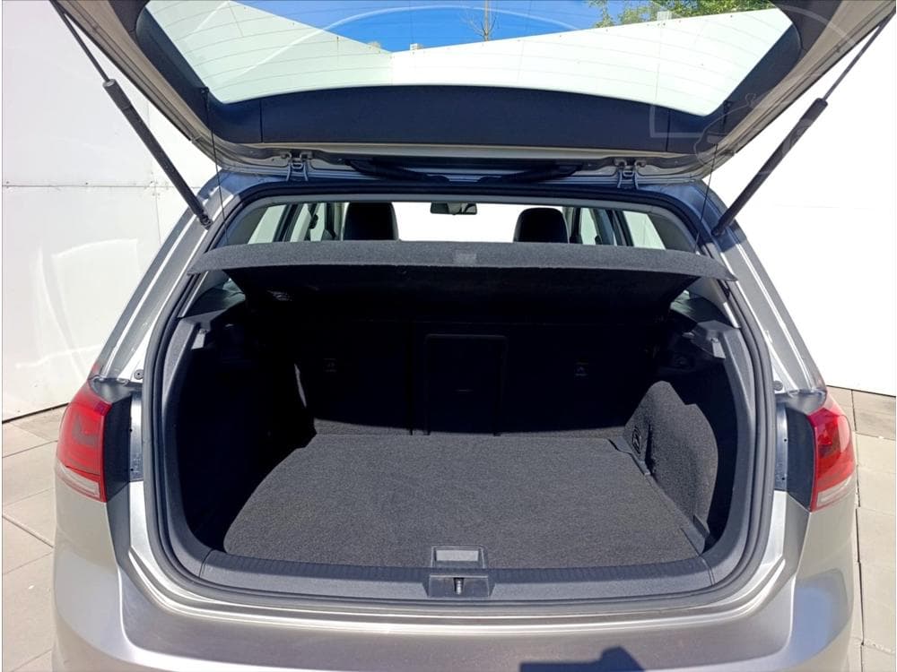 2015 Volkswagen GOLF - 17