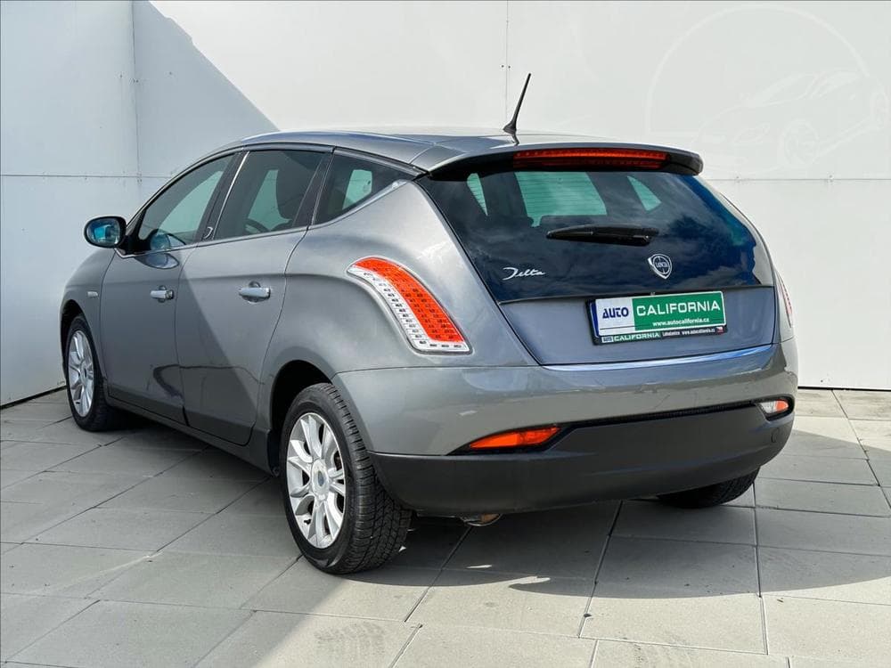 2010 Lancia DELTA - 10