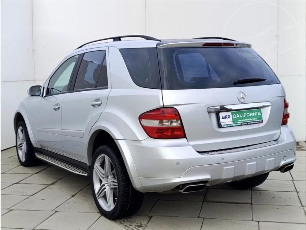 2005 Mercedes-Benz M-Class - 10