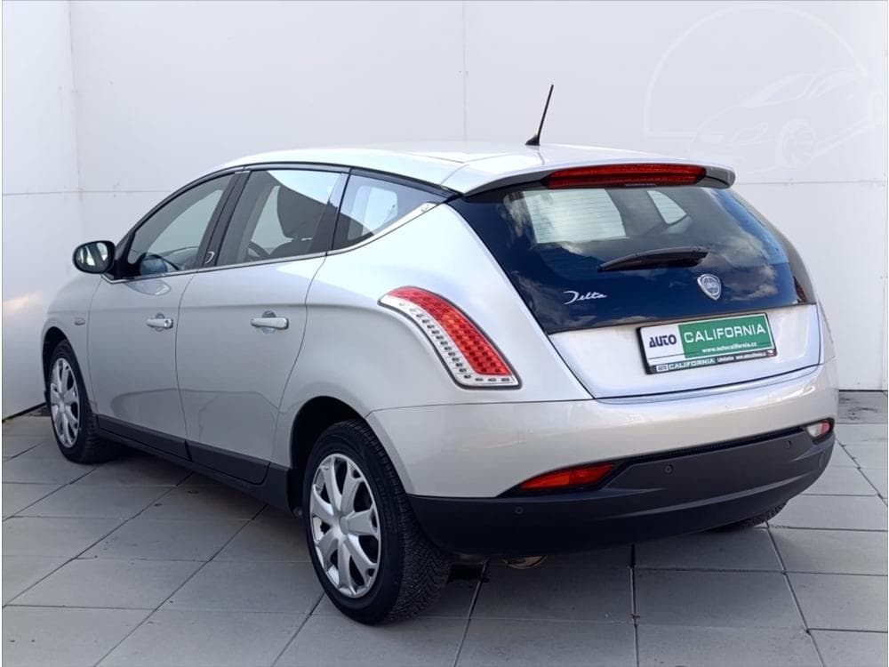 2010 Lancia DELTA - 10