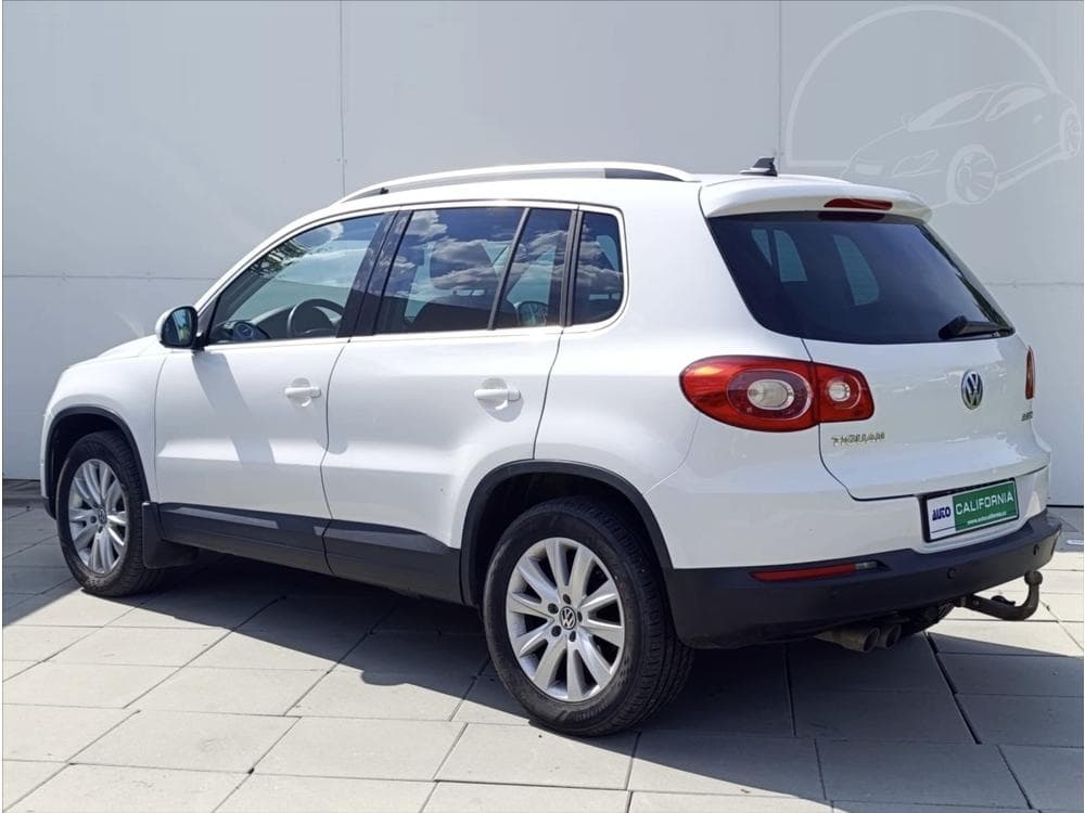 2010 Volkswagen TIGUAN - 19
