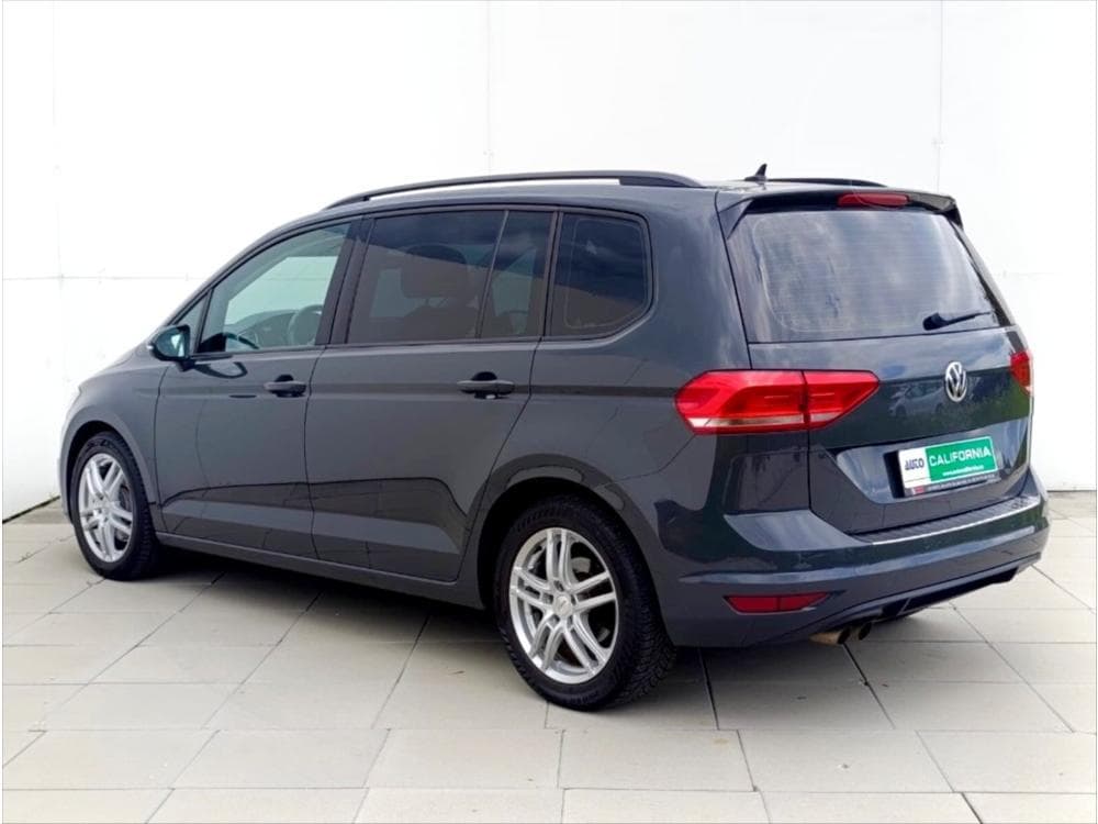 2016 Volkswagen Touran - 11