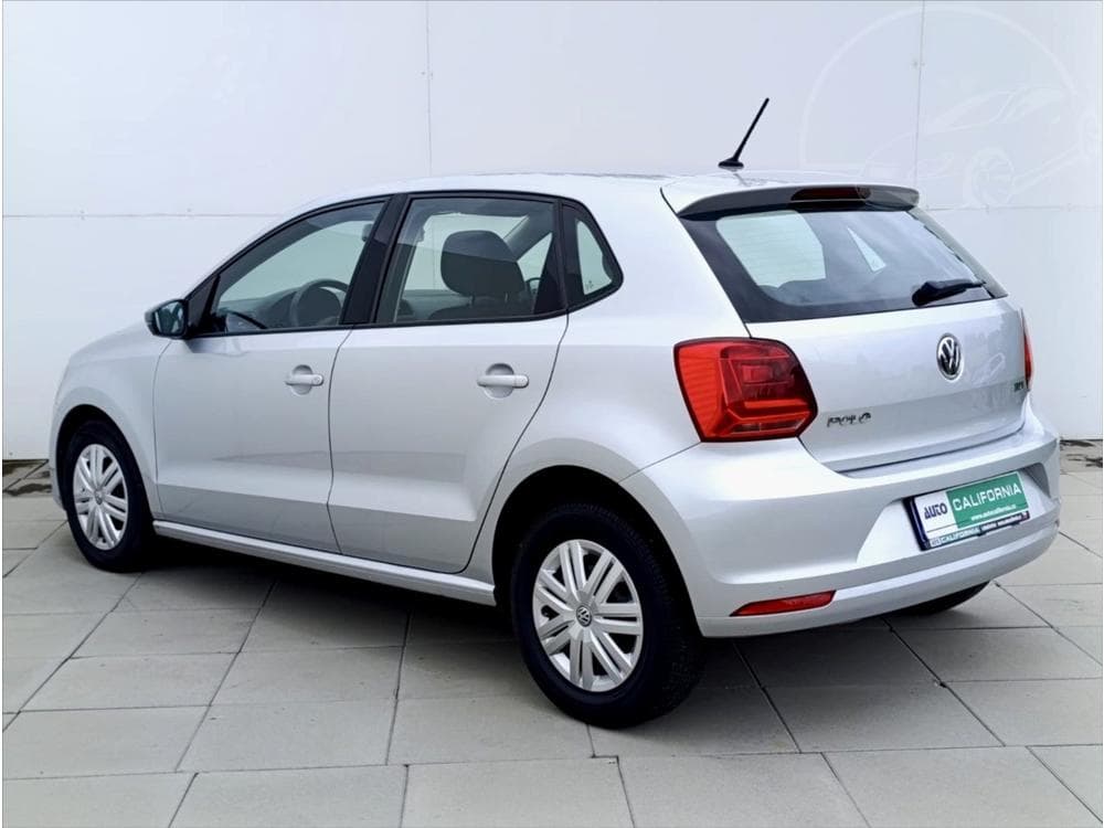 2017 Volkswagen Polo - 11