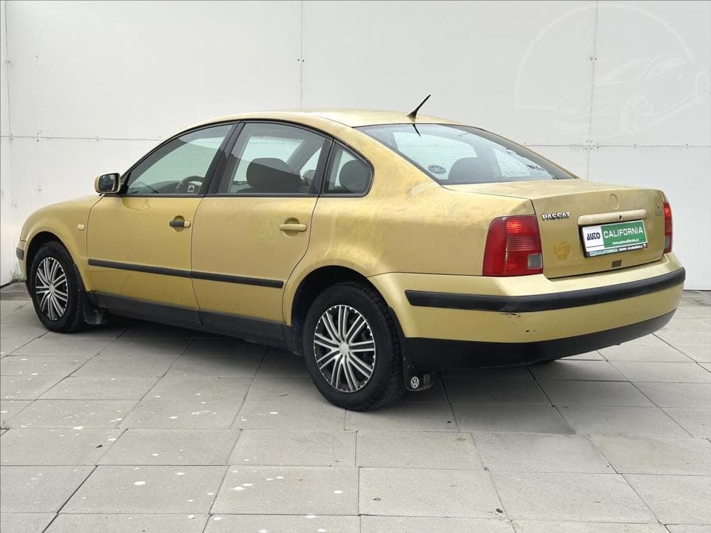 1998 Volkswagen PASSAT - 11