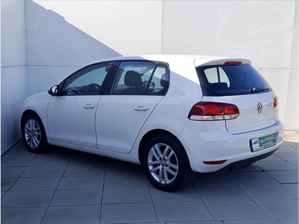 2012 Volkswagen GOLF - 11
