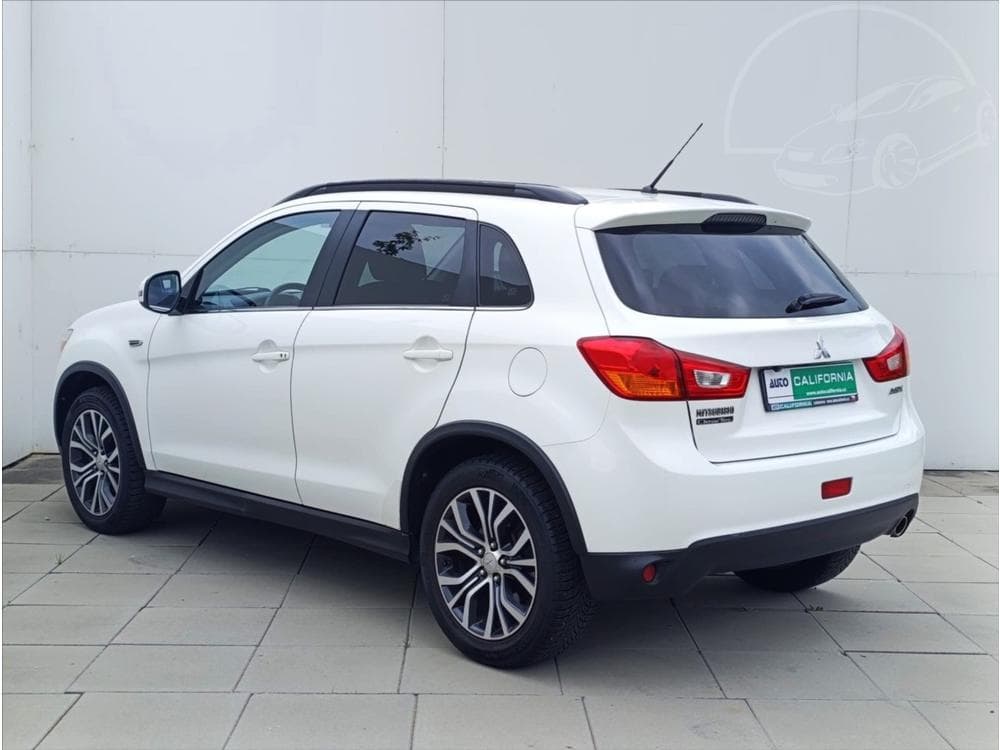 2016 Mitsubishi ASX - 11