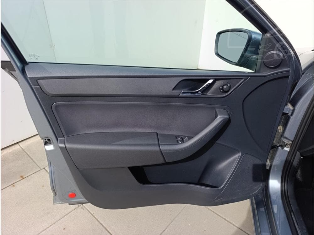 2013 Škoda RAPID - 12