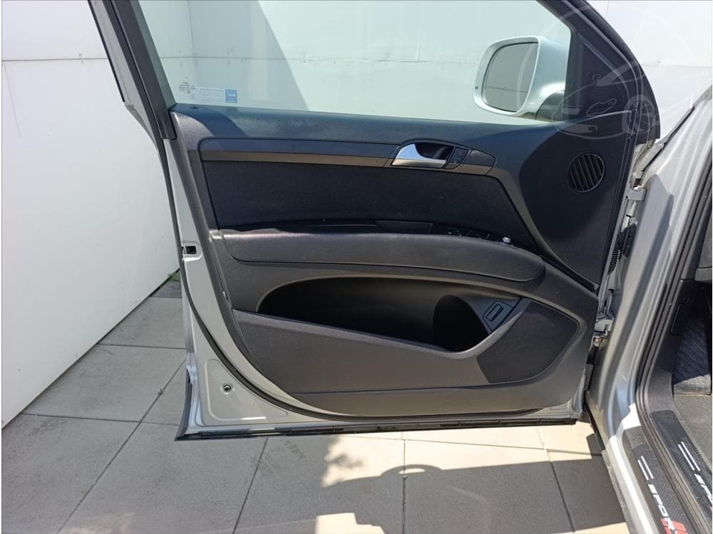 2009 Audi Q7 - 12