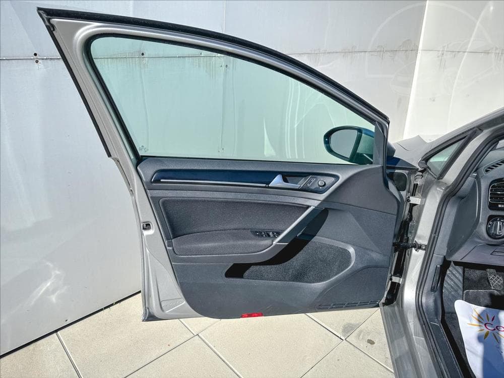 2015 Volkswagen GOLF - 12