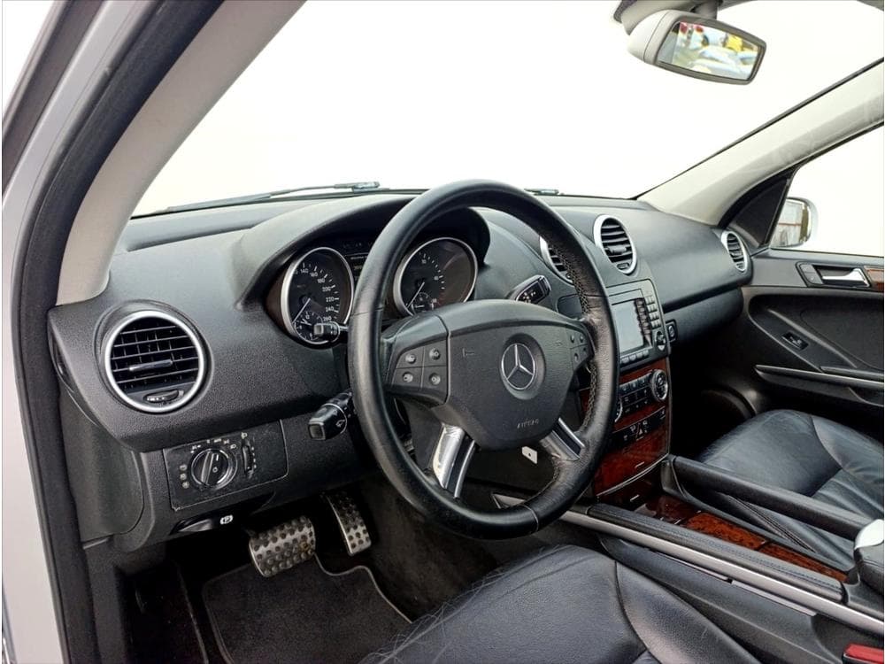 2005 Mercedes-Benz M-Class - 13