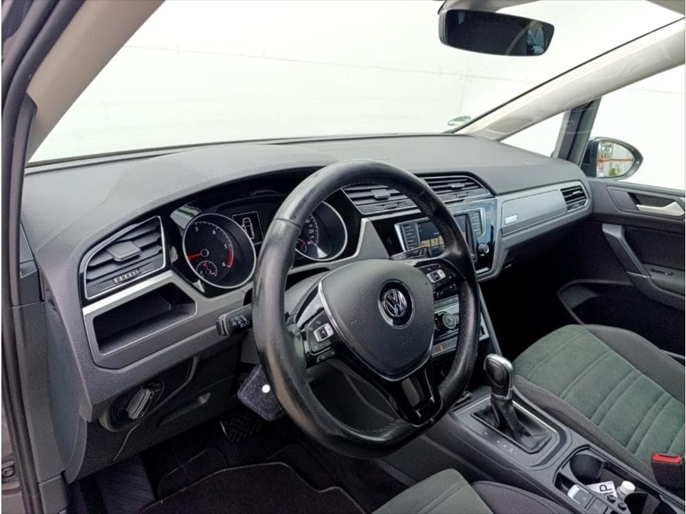2016 Volkswagen Touran - 13
