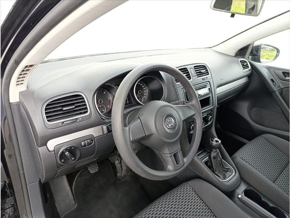 2011 Volkswagen GOLF - 13