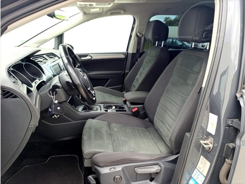 2016 Volkswagen Touran - 14