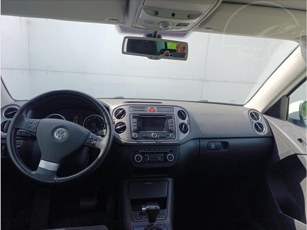 2010 Volkswagen TIGUAN - 27