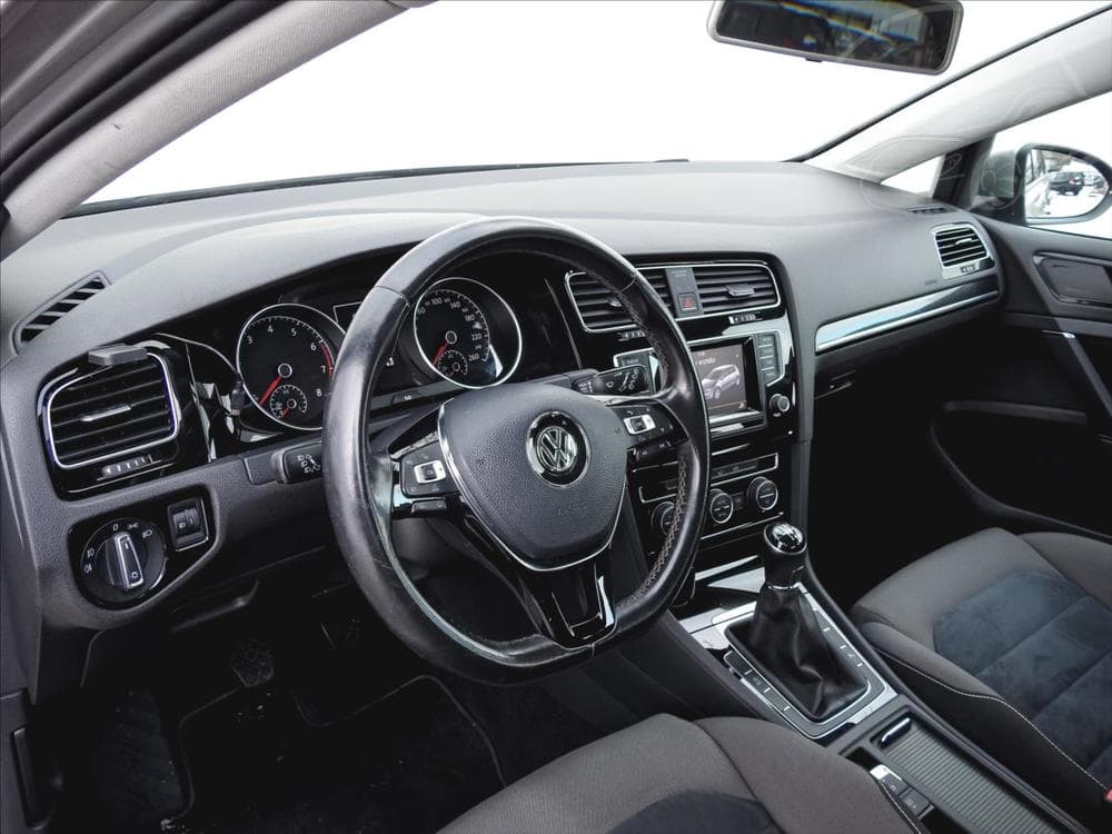 2015 Volkswagen GOLF - 14