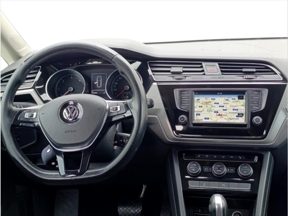 2016 Volkswagen Touran - 16