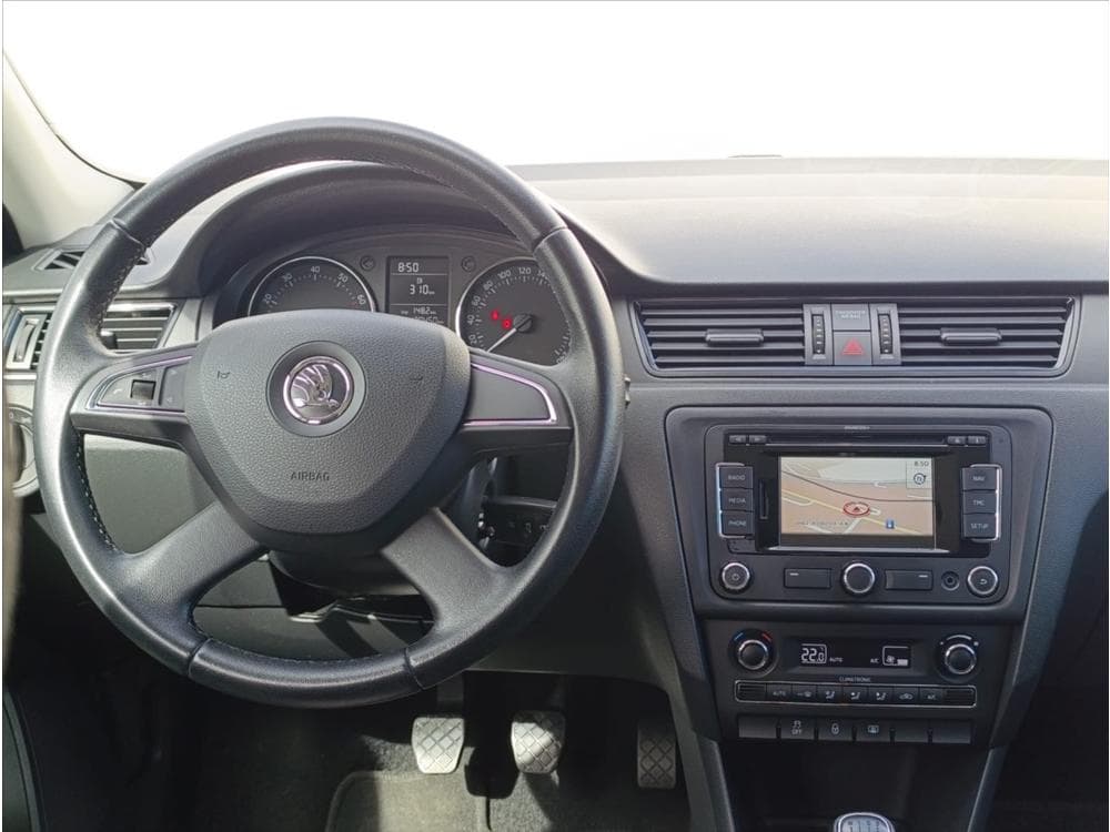2013 Škoda RAPID - 16